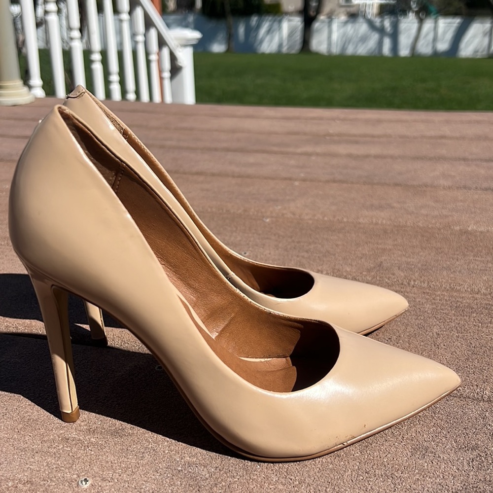 Steve Madden nude heels - 6.5